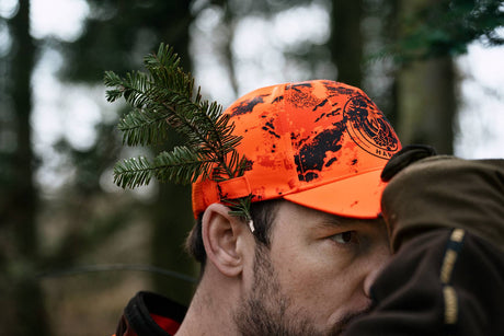 Härkila Wildboar Pro Blaze Camo Light Cap One Size - Axis Msp®ce - Orange/Shadow Brown